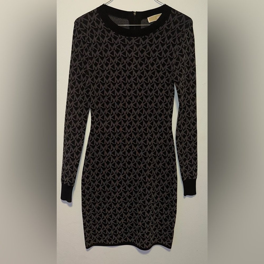 MICHAEL KORS / TRIED ON ONCE /  COZY SNUG FIT DRESS. XX SMALL.